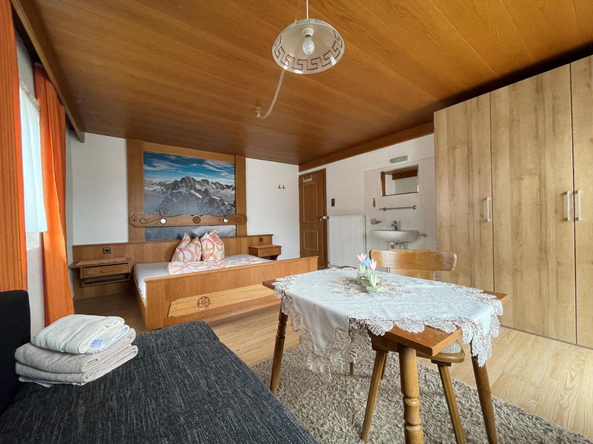 Appartements Alpenblick Финкенберг Екстериор снимка